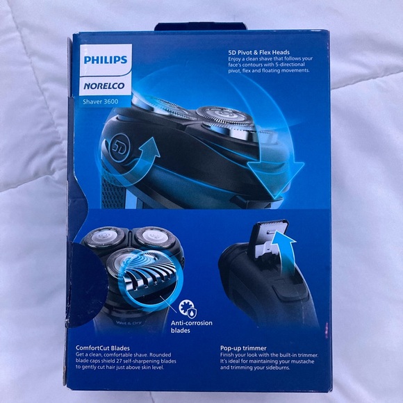 Philips Norelco Electric Shaver 3600 Series Wet and Dry with Travel Pouch - Picture 4 of 5